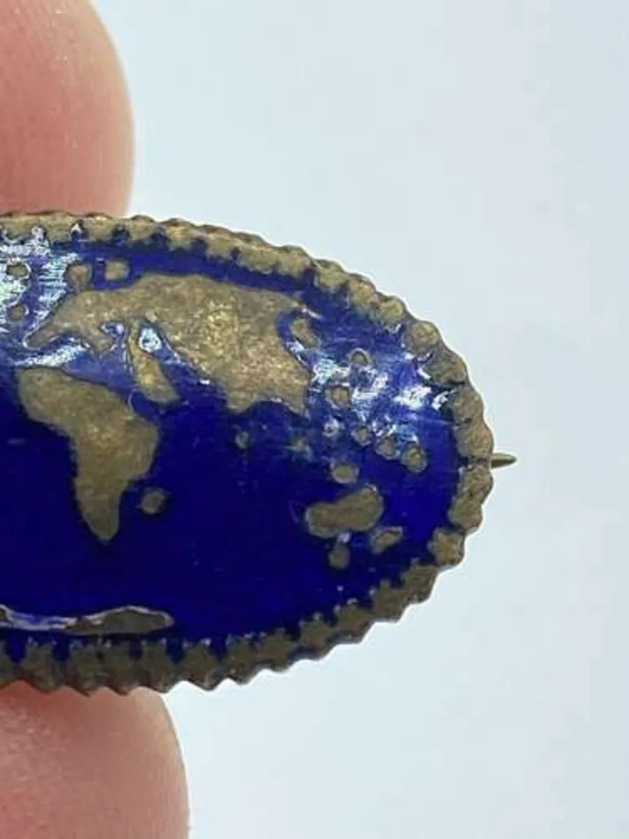 United Nations (UN League) Badge Brooch Lapel Pin. - Image 2