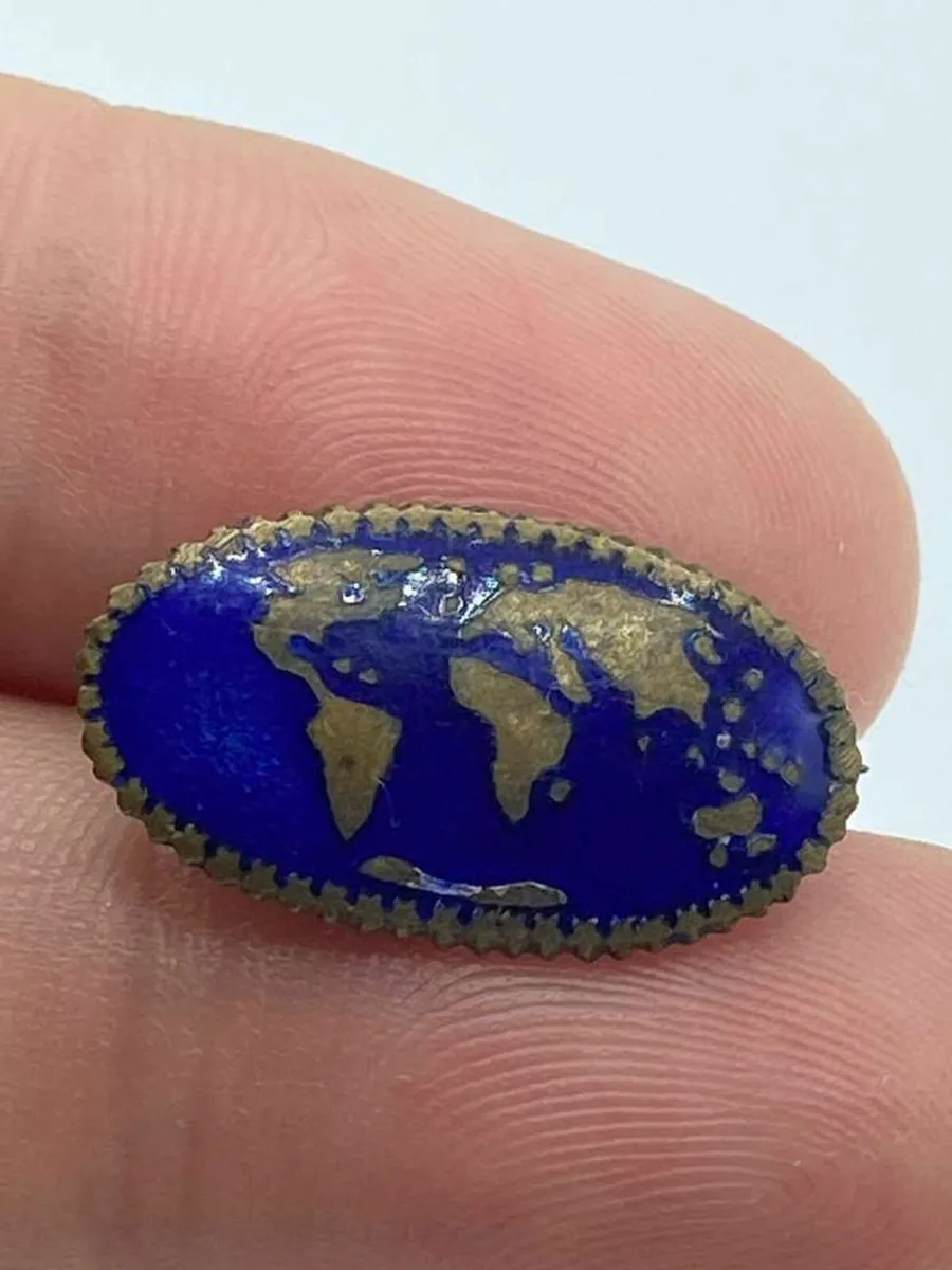 United Nations (UN League) Badge Brooch Lapel Pin. - Image 1