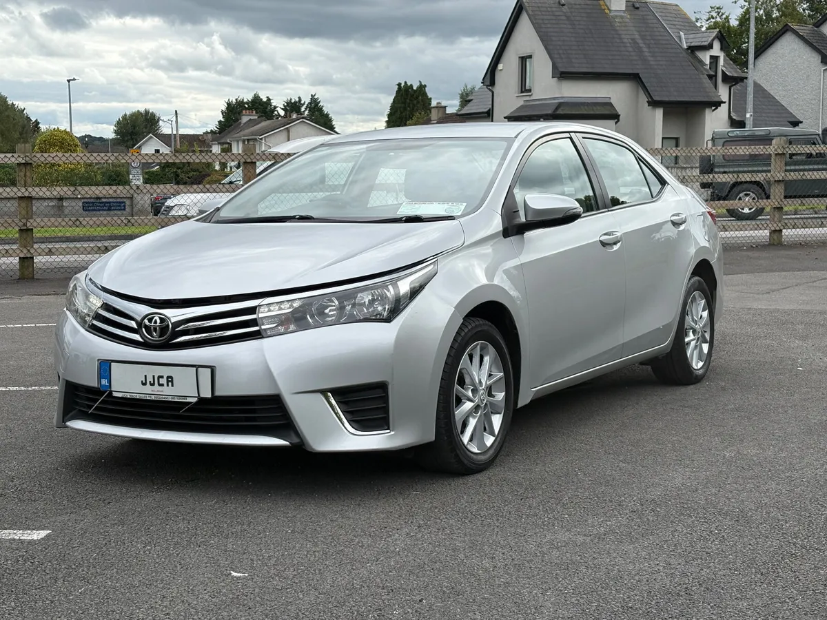 ABSOLUTELY IMMACULATE 2015 1.4 DIESEL COROLLA - Image 3