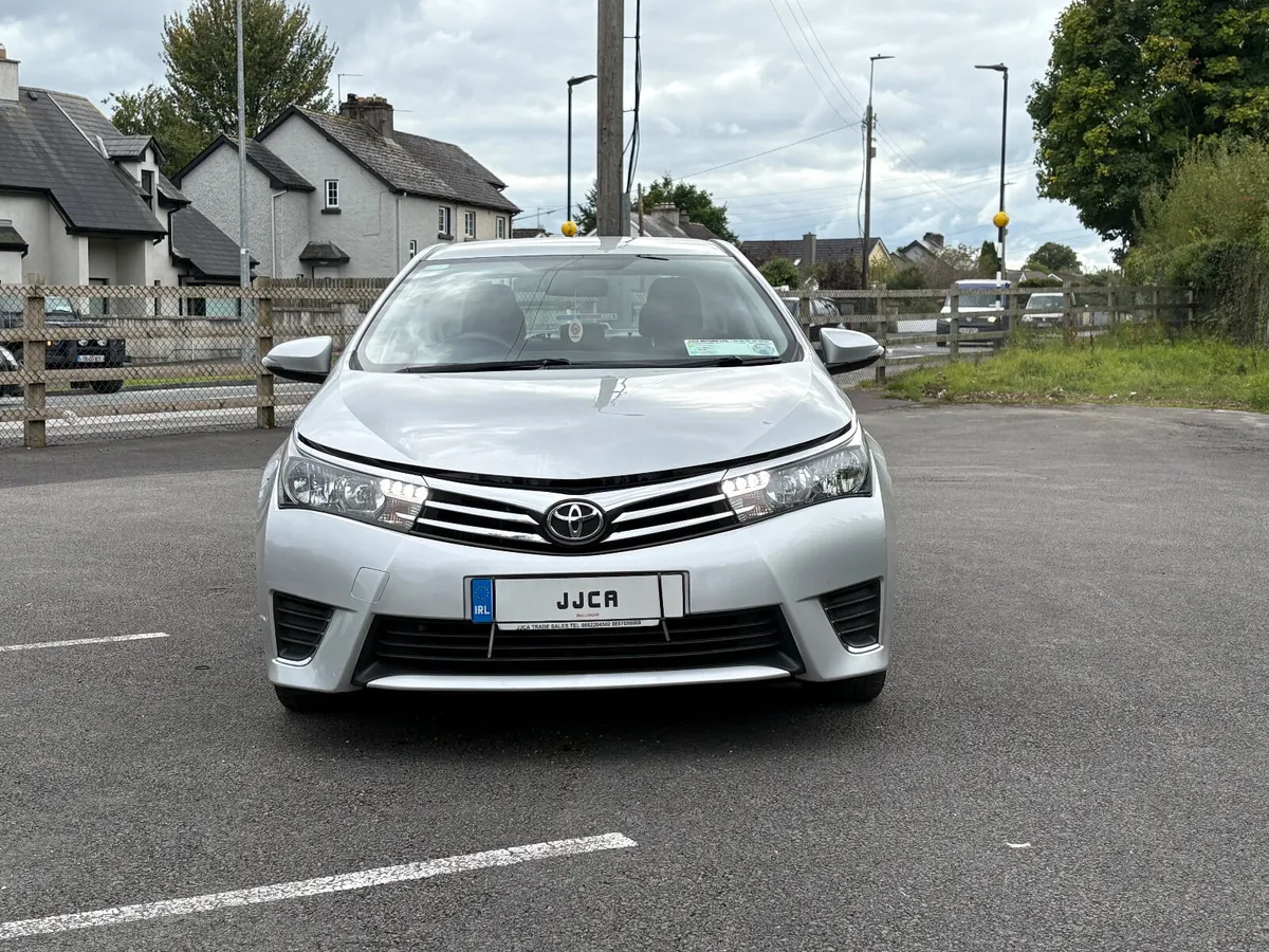 ABSOLUTELY IMMACULATE 2015 1.4 DIESEL COROLLA - Image 2