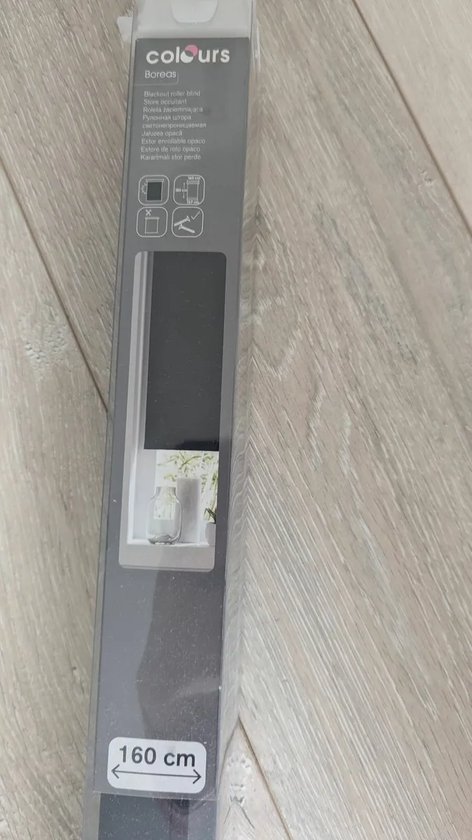 Black roller window blind (black out) - Image 4