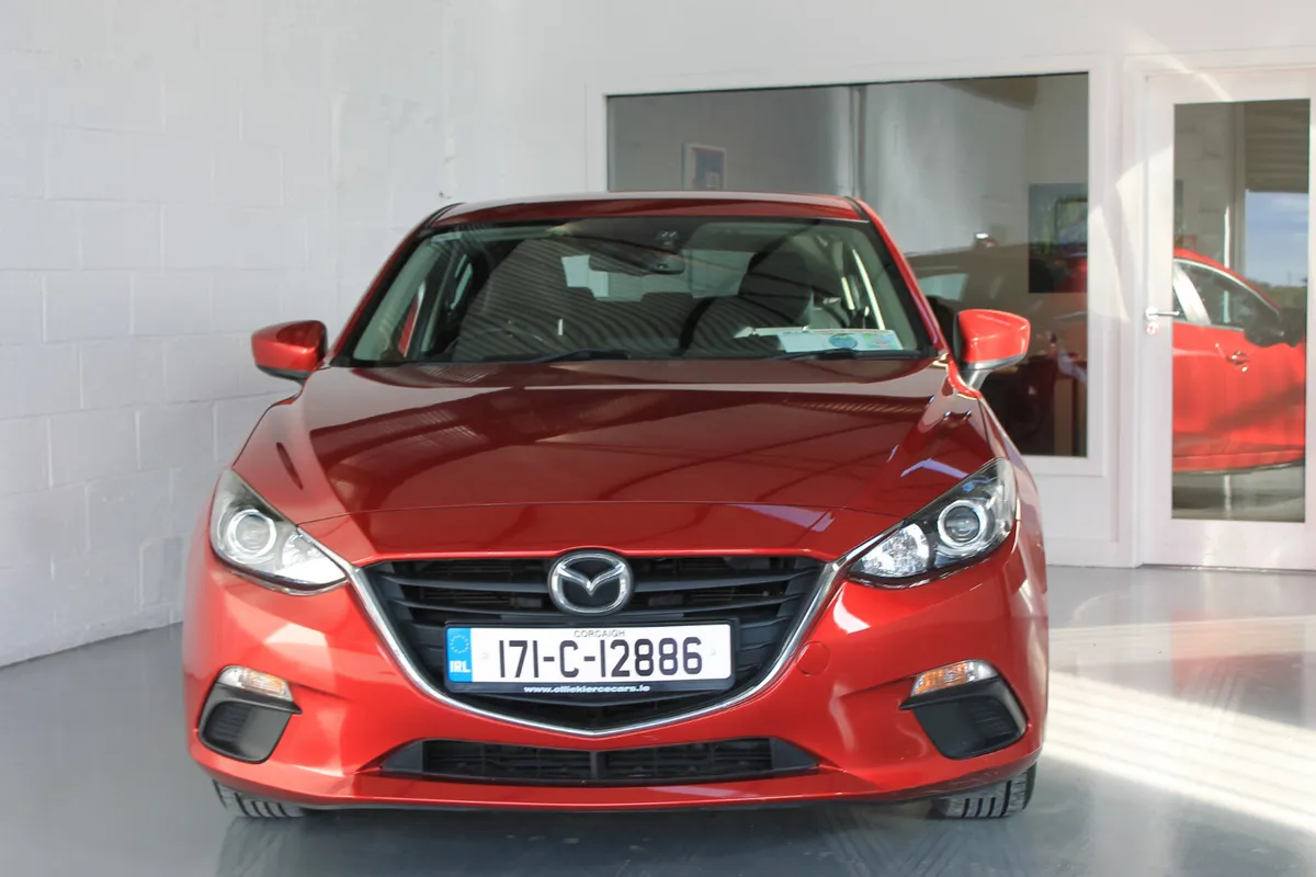 Mazda Mazda3 2017, Eexcutive Finance Arranged - Image 3