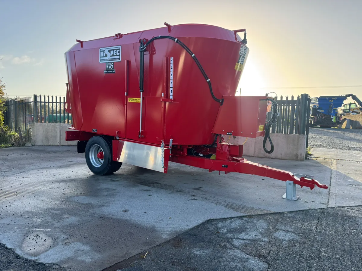 *** HI SPEC T16 TWIN TUB FEEDER *** - Image 4