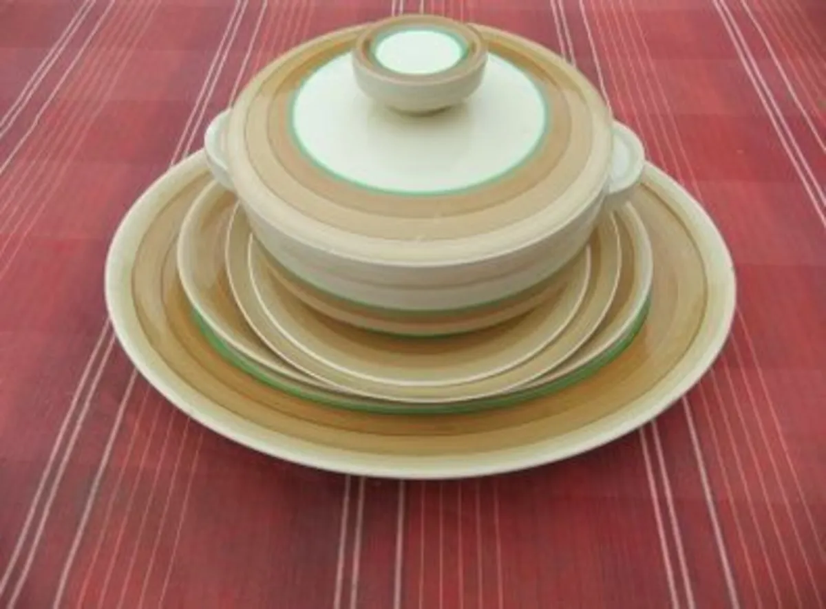 Art Deco Clarice Cliff Wilkinson Ltd 6 Pieces - Image 1