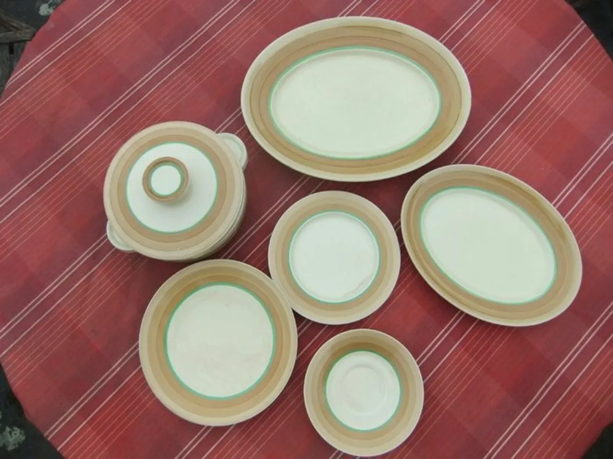 Art Deco Clarice Cliff Wilkinson Ltd 6 Pieces - Image 2