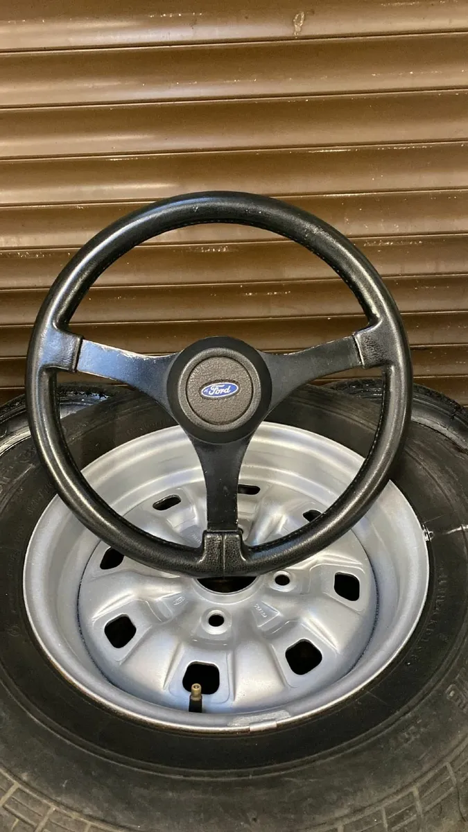 Ford Escort 1977 - Image 3