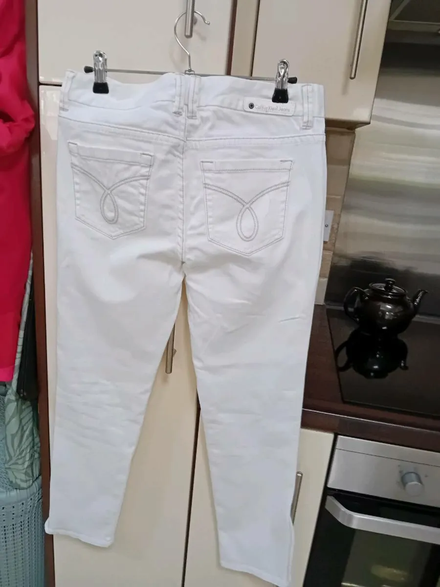 CALVIN KLIEN LADIES WHITE JEANS - Image 3