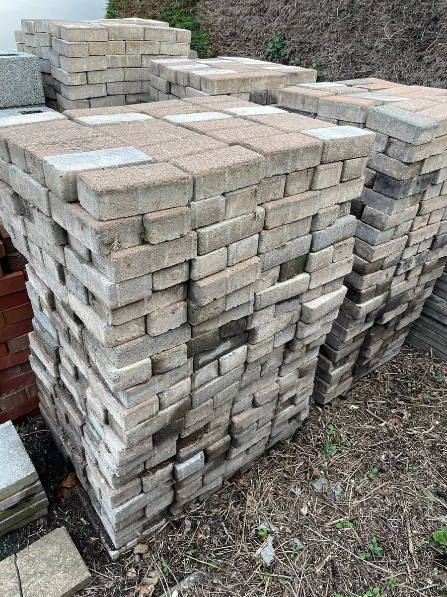Paving for sale - Image 1