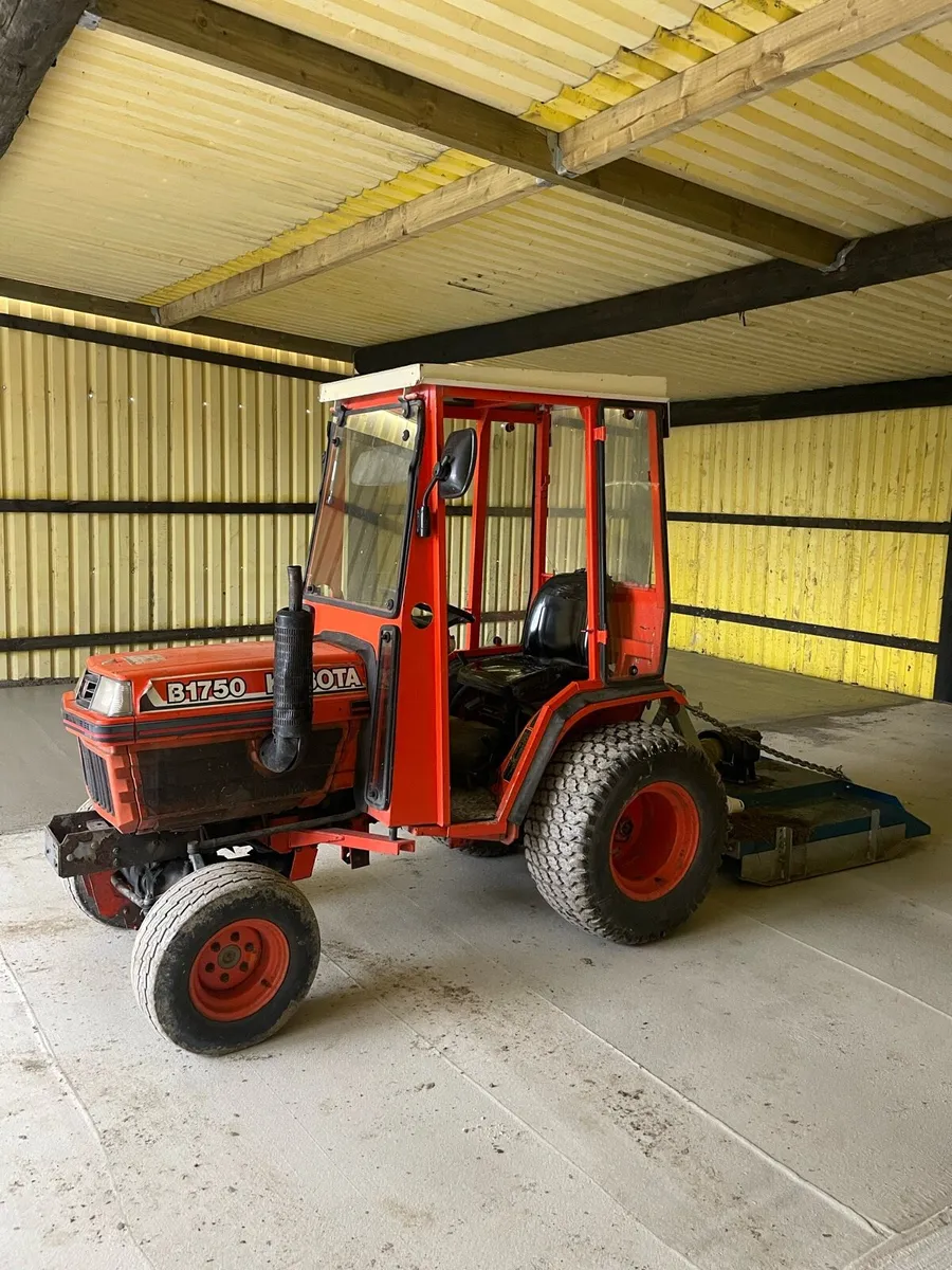 Kubota Compact Tractor with Topper - Image 3