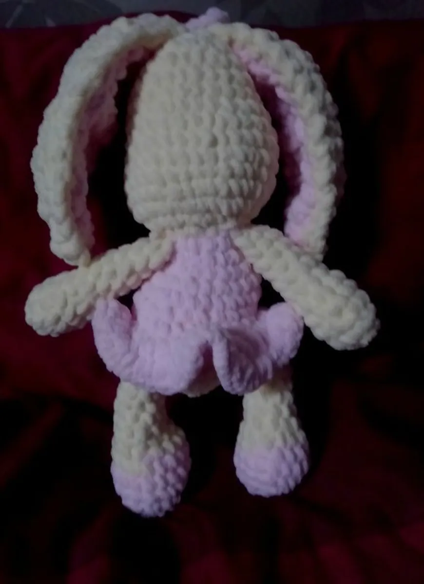 Crochet bunny with pink dress - Image 3