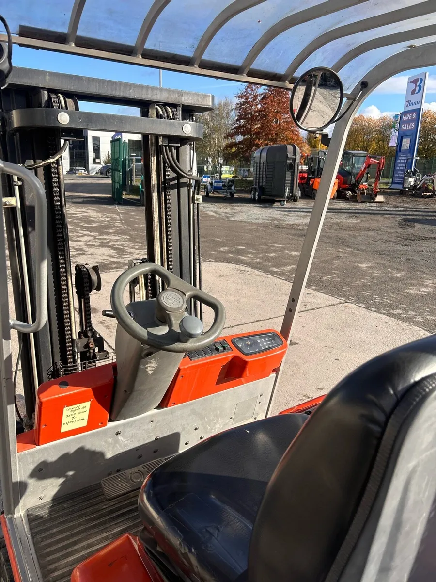 BT Cargo Gas Forklift - Image 4