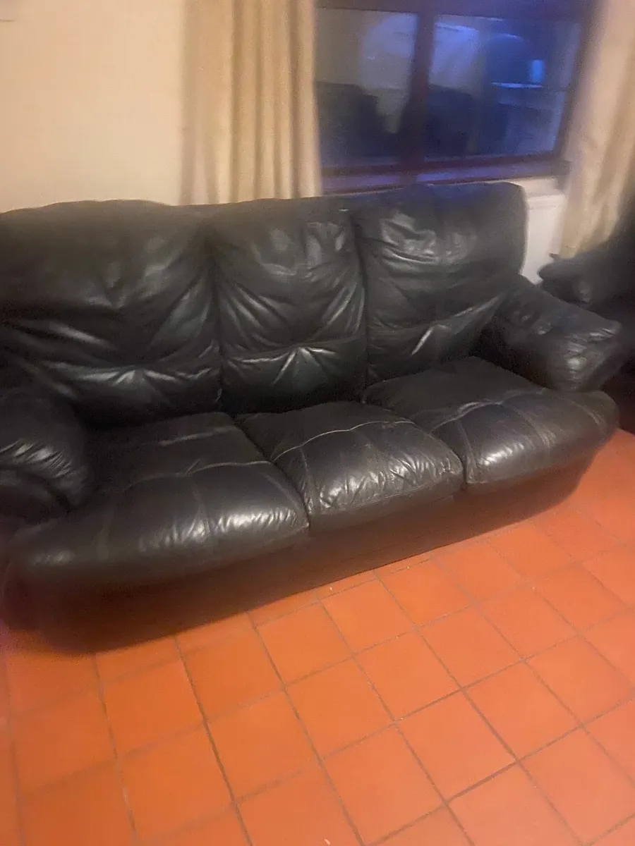 Sofa - Image 3