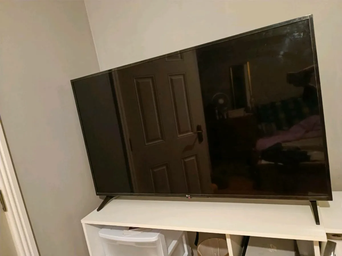 55" LG TV - Image 2