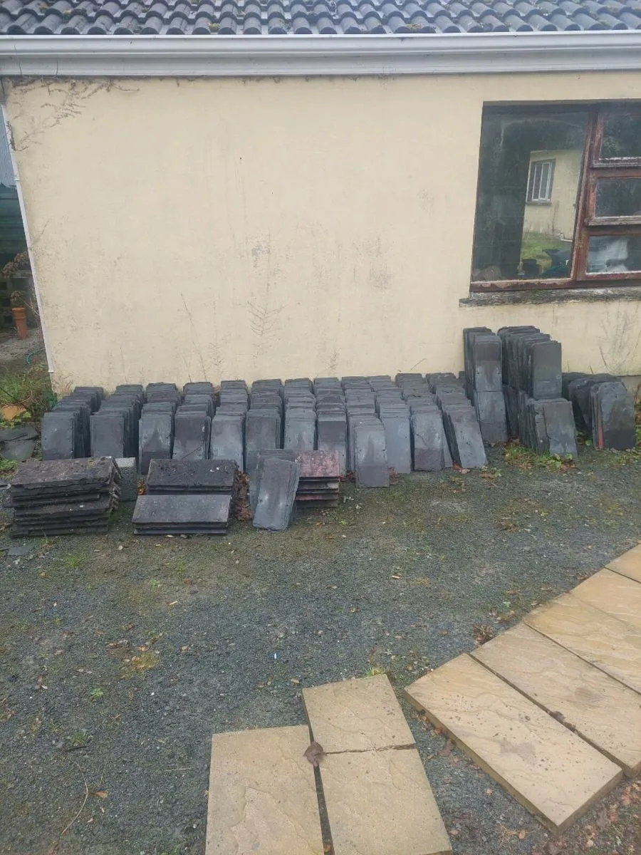 Natural slates and caps