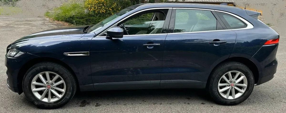 Jaguar F-Pace 2017 - Image 1