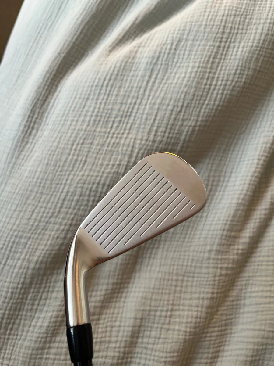 Titliest u505 3 iron - Image 2