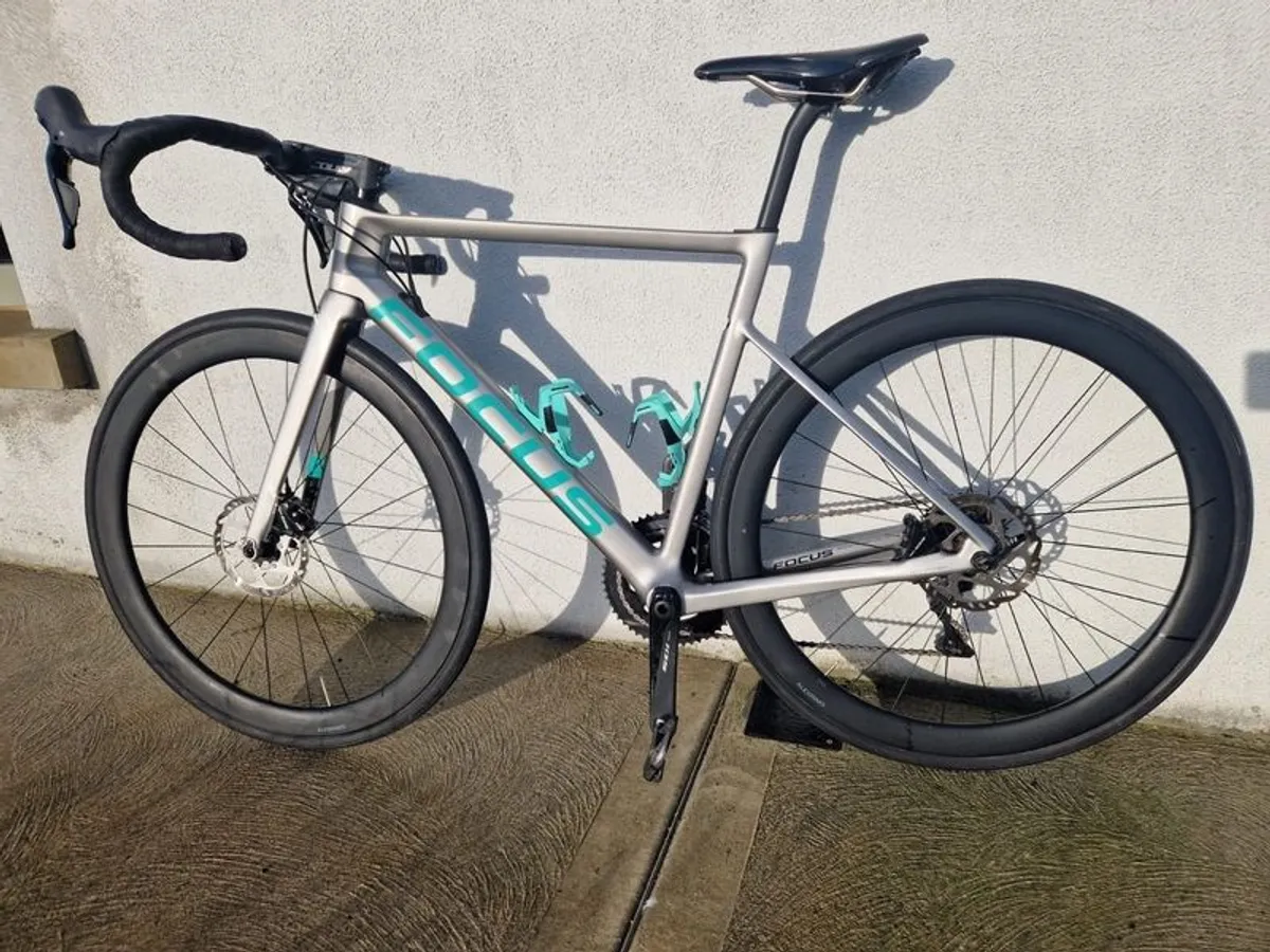 Focus Izalco Max 54cm(M) - Image 1