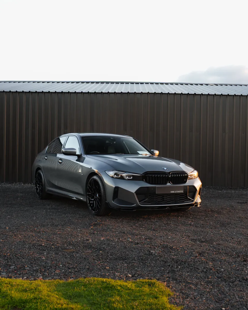 BMW 330E M SPORT - Image 4