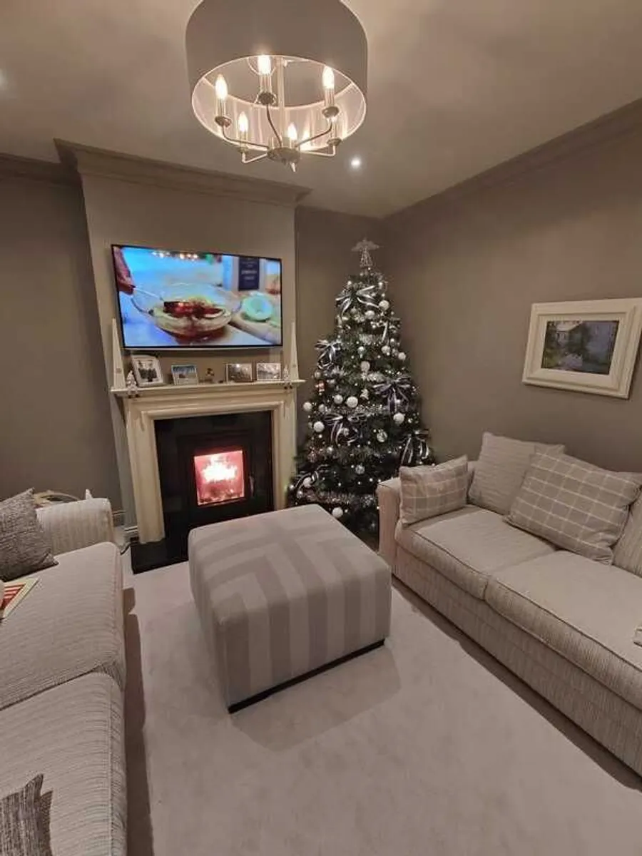 Couch suite, foot puff and cushions - Image 2