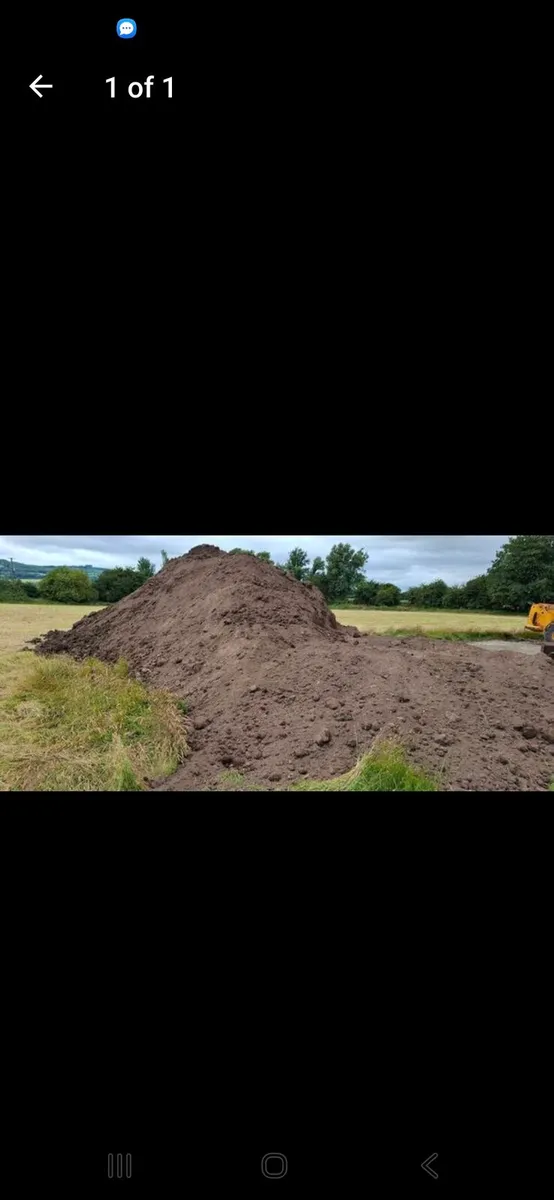 Fresh topsoil- 10e tonne-- we can load to trailer