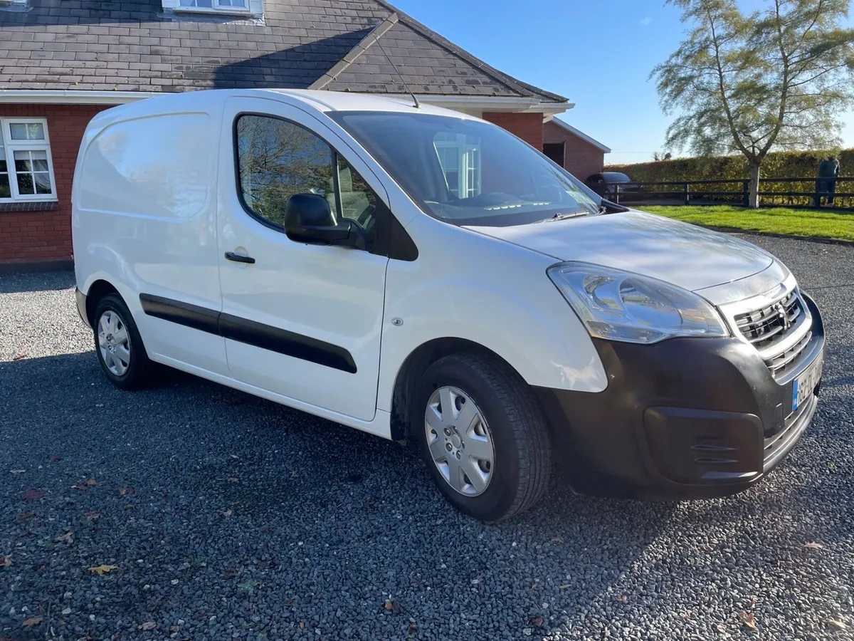 2016 Peugeot Partner - Image 2