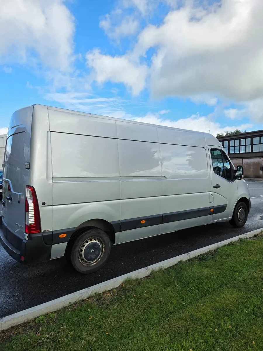 Renault Master 2016 - Image 2