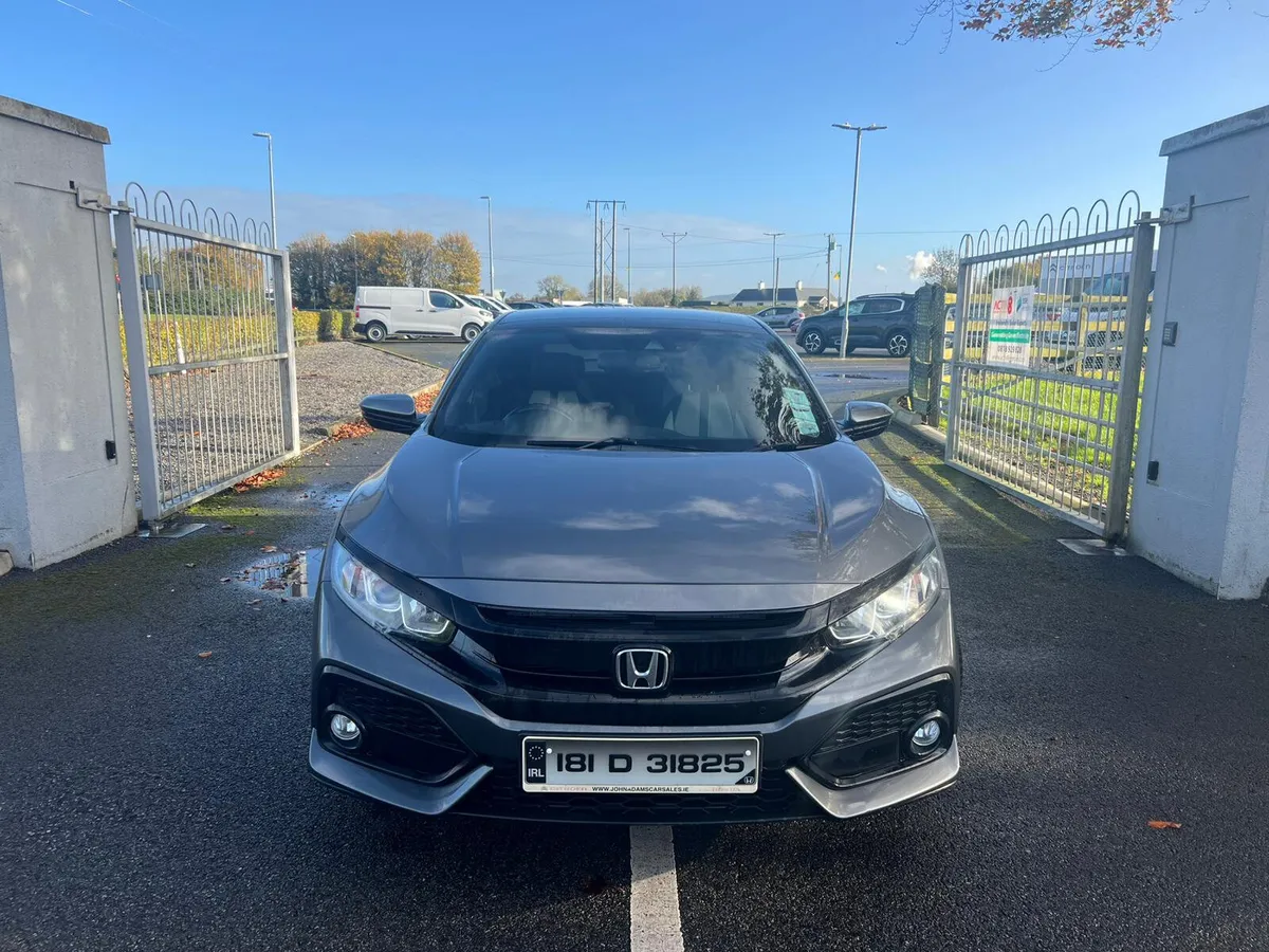 Honda Civic Premium 2018 - Image 2