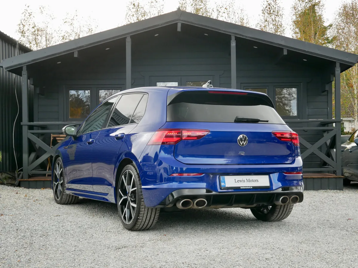 2022 Volkswagen Golf R - Image 4