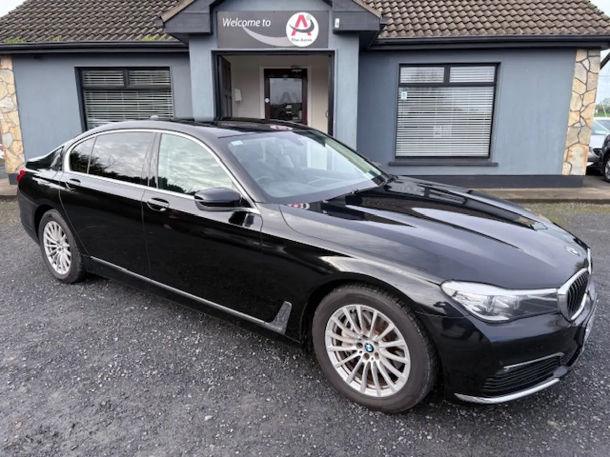 BMW 7-Series 2017 - Image 2