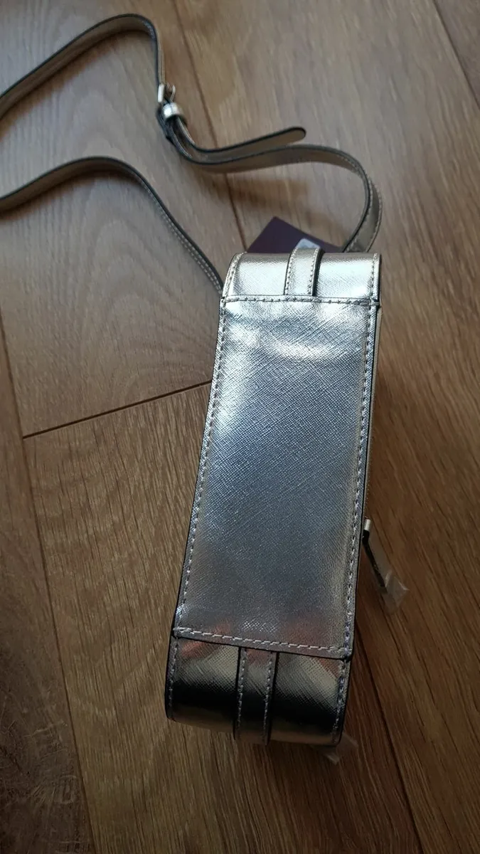 handbag- BRAND NEW - Image 4