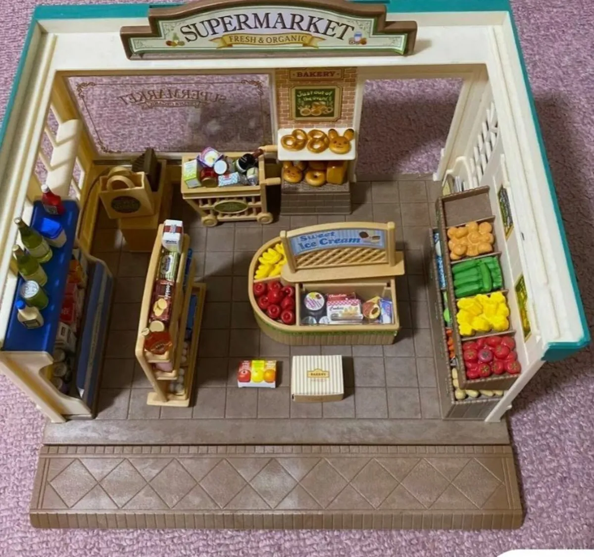 Vintage Sylvanian Family Vintage Grocery Store - Image 3