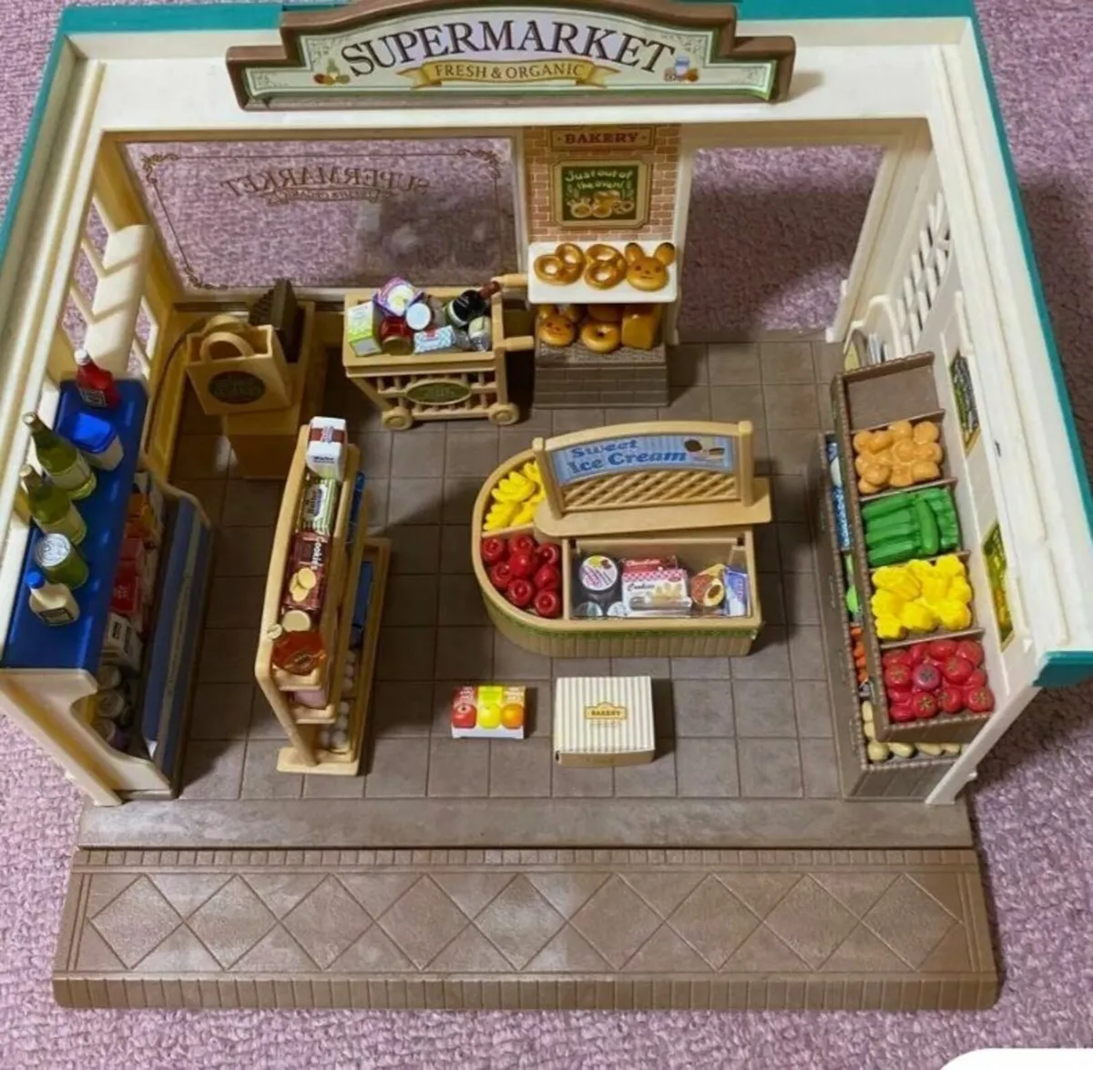 Vintage Sylvanian Family Vintage Grocery Store - Image 4