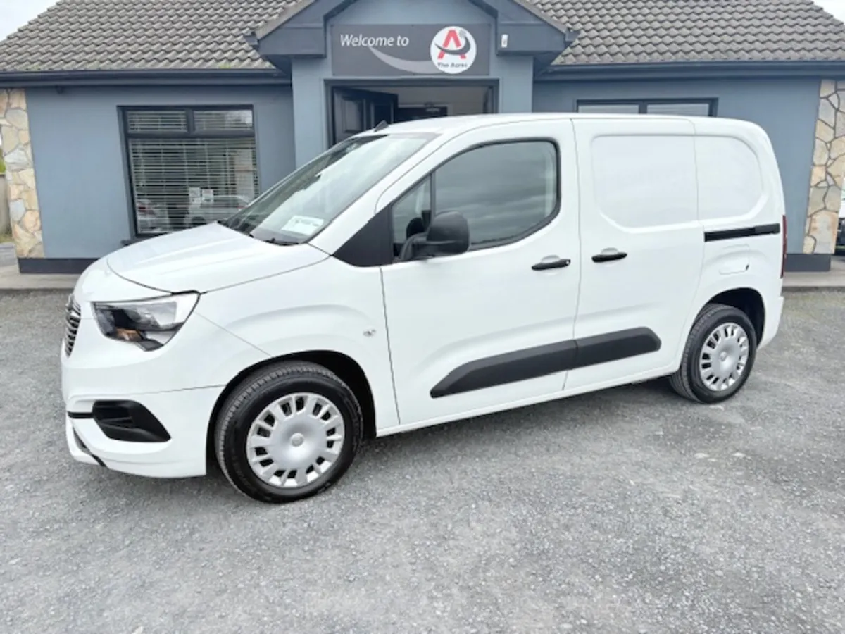 Opel Combo 2022 €65 a week - Image 4