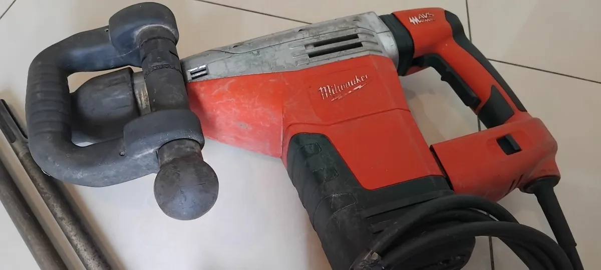 Milwaukee K500S Sds Max Breaker 110v - Image 3