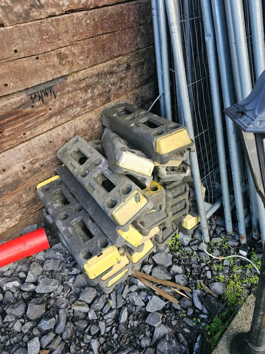 Site fencing - Image 2