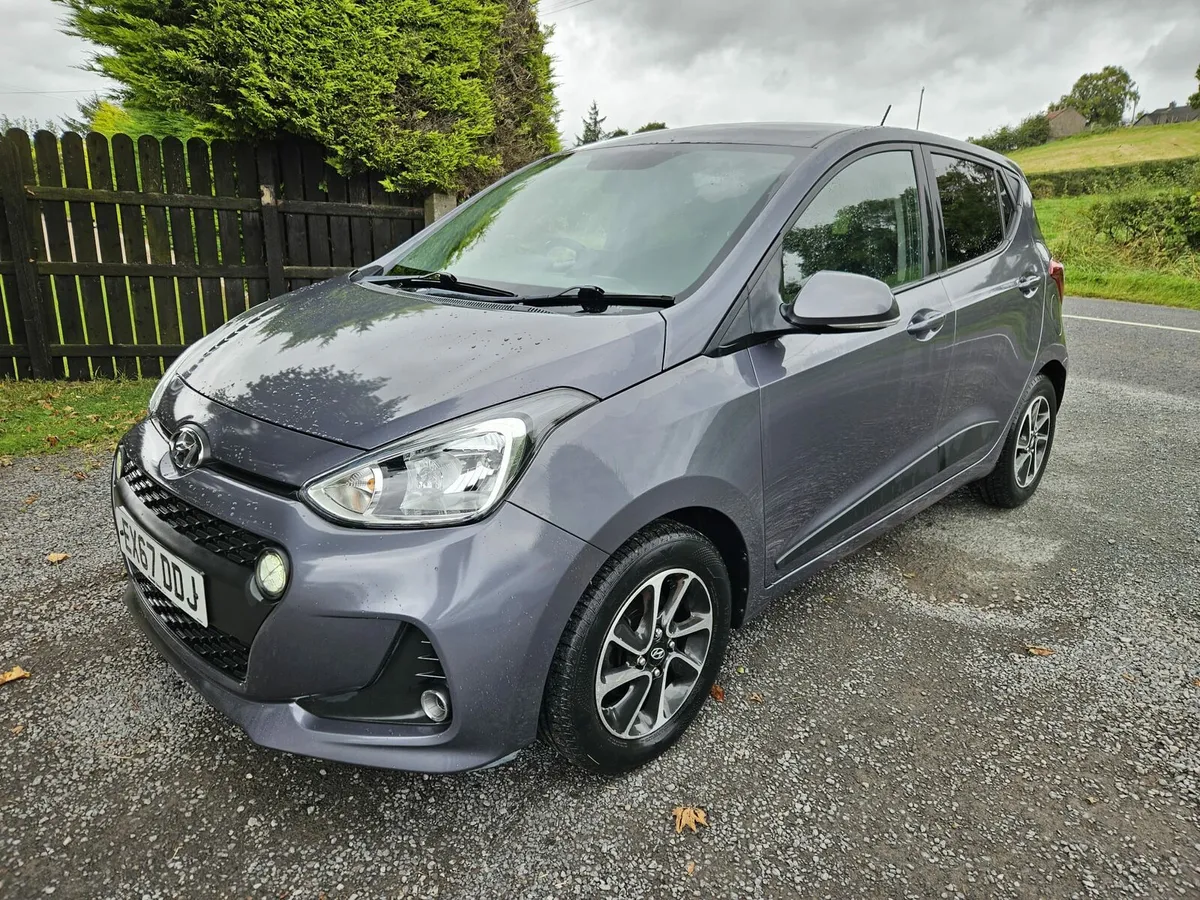 2017 Hyundai i10 - Image 1