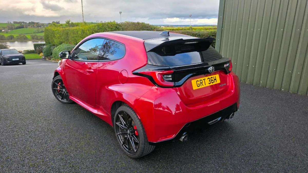 Toyota GR Yaris, TRD Splitter, GRMN steering wheel - Image 4