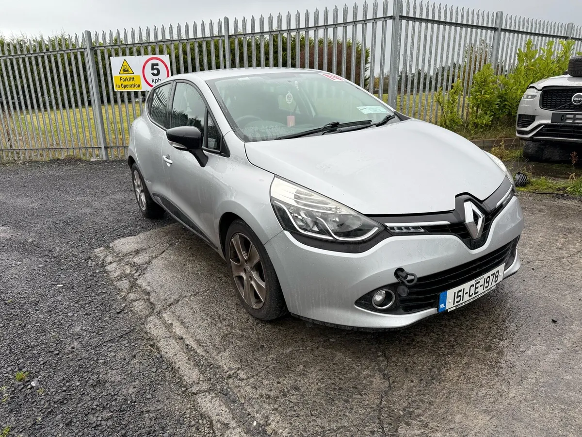 2015 Renault Clio 1.5dci NEEDS ENGINE - Image 1