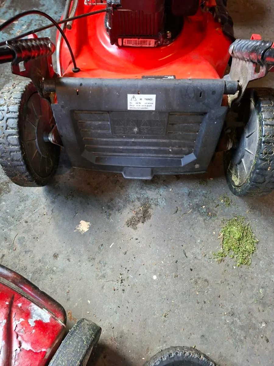 Victor  push  lawnmower  4hp - Image 2