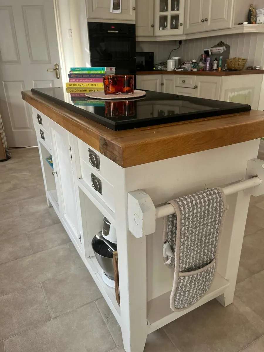 Kitchen Island - Image 2