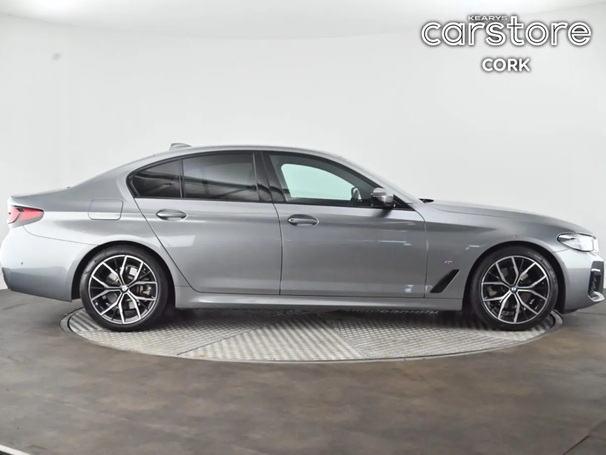 BMW 5 Series 520d M Sport (mht) 20 - Image 3