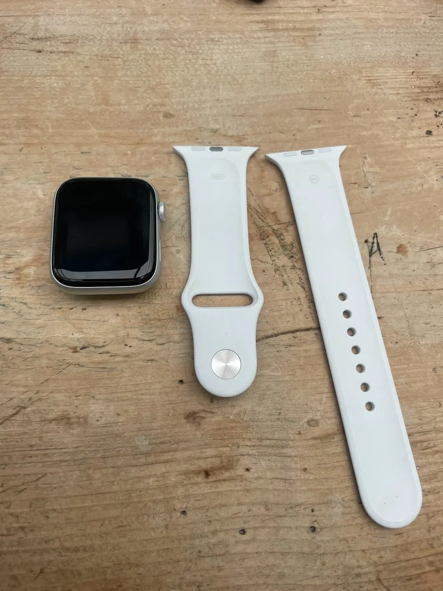Apple Watch - Image 2
