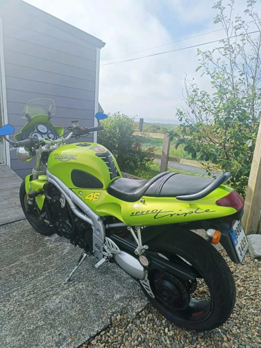 Triumph speed triple 955 - Image 1