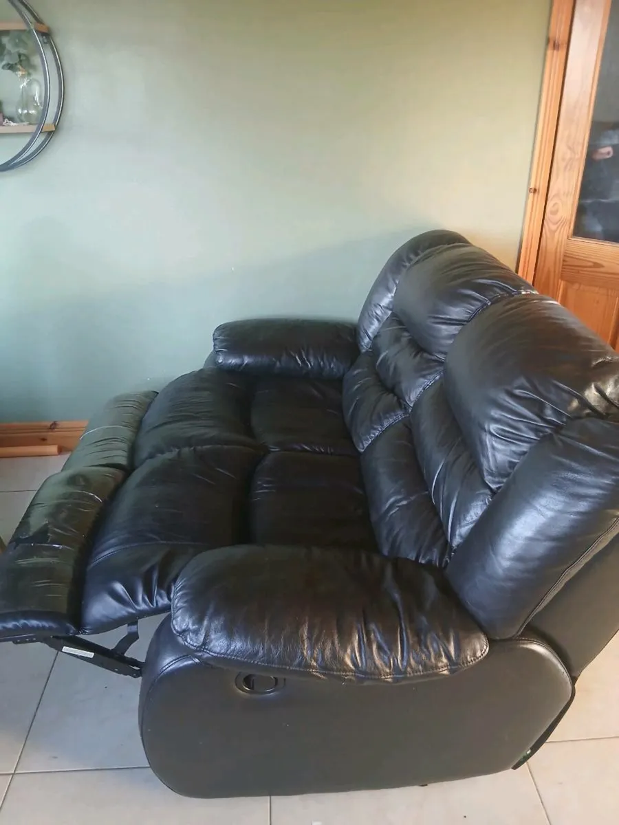 Recliner 2 seater - Image 3