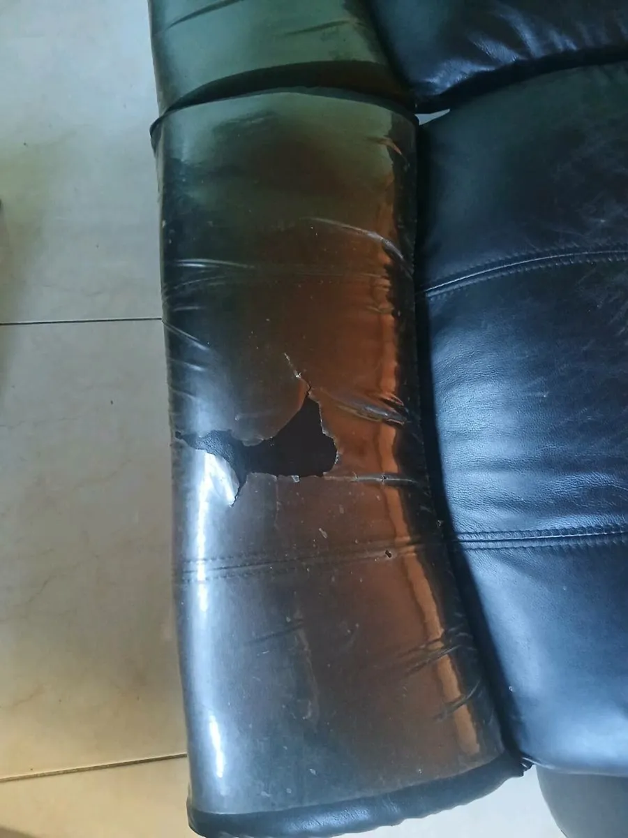 Recliner 2 seater - Image 4