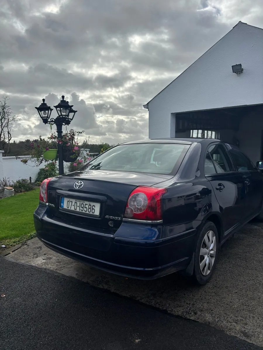 Toyota Avensis - Image 1