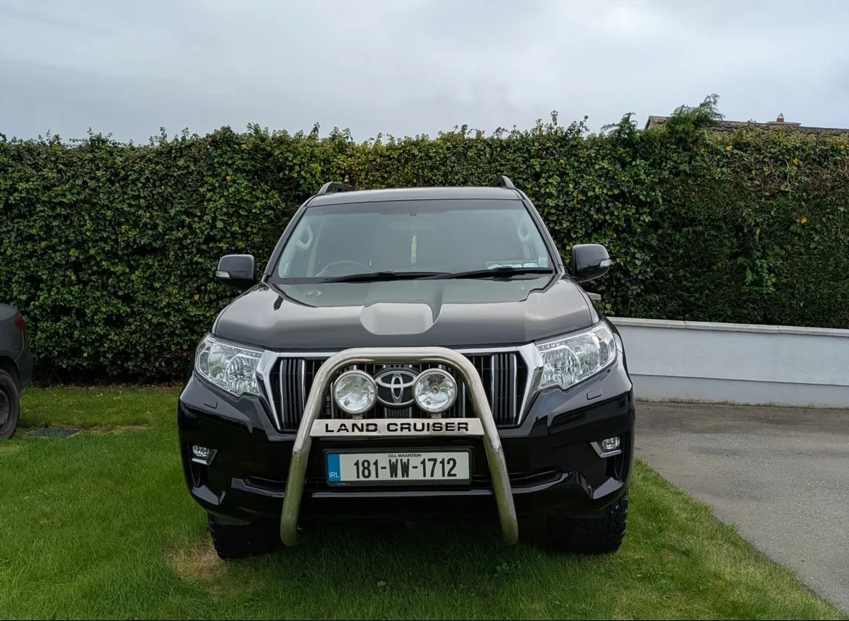 Toyota Land Cruiser 2018 SWB - Image 2