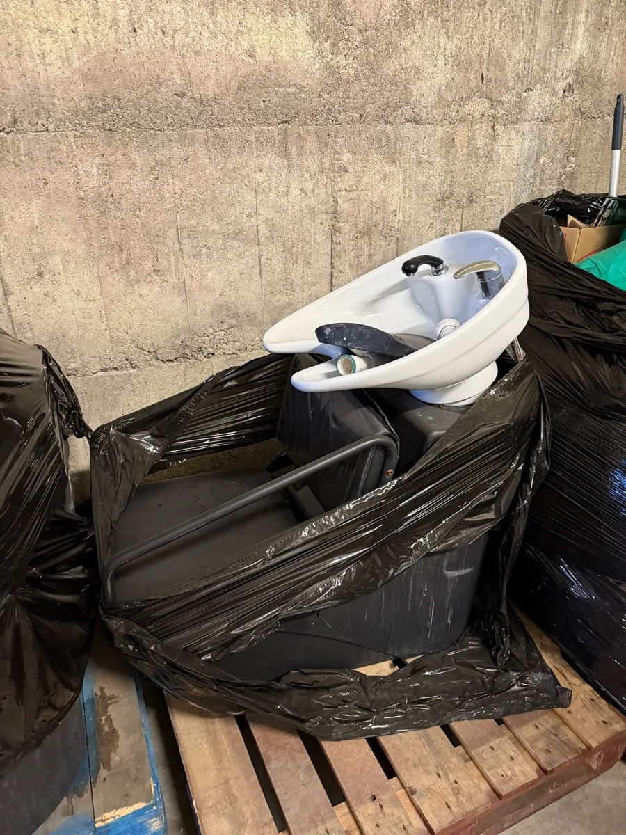 Backwash Unit (hairdressing sink) - Image 1