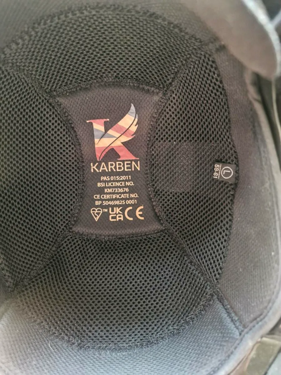 Horse riding helmet - Image 2