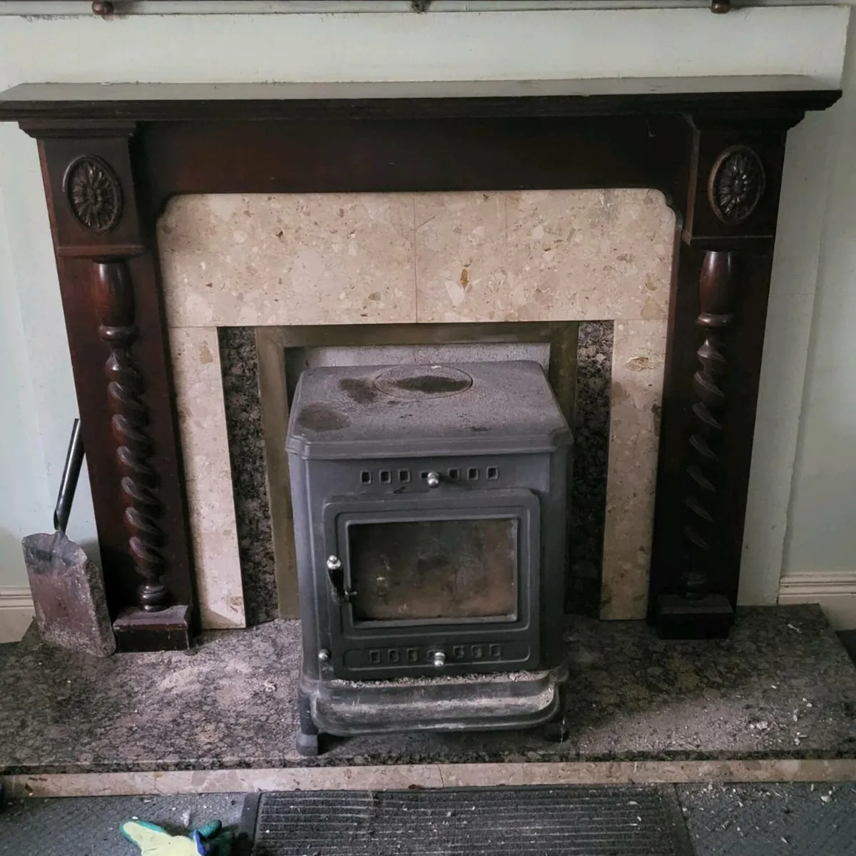 Fire place - Image 1